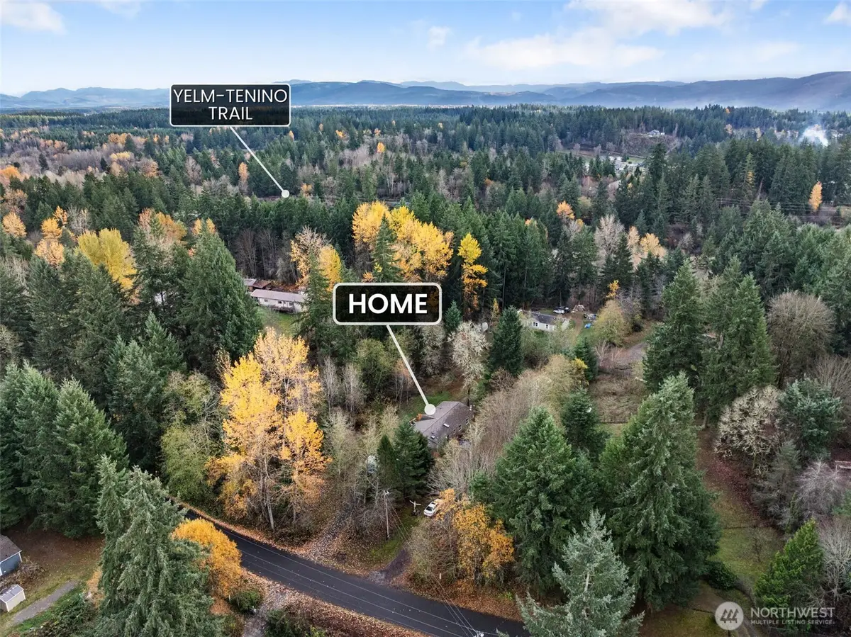 821 Tipsoo Loop S #A, Rainier, WA 98576 - Image #1