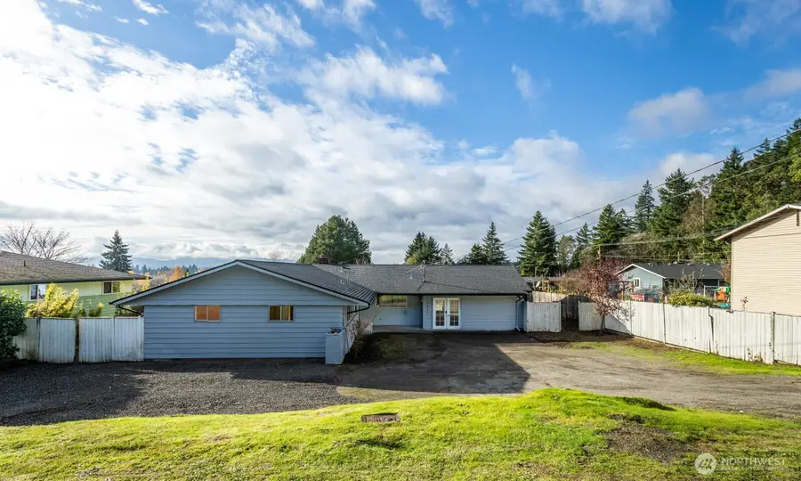 4435 Petersville Rd Ne, Bremerton, WA 98310 - Image #2