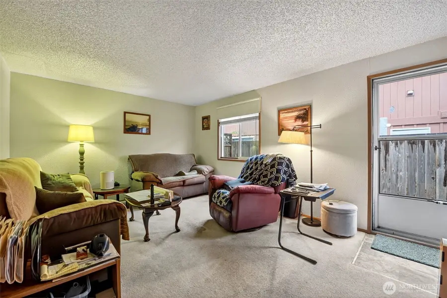 1515 104th St E, Tacoma, WA 98445 - Image #2