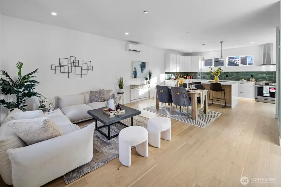 6014 35th Avenue Ne, Seattle, WA 98115 - Image #3