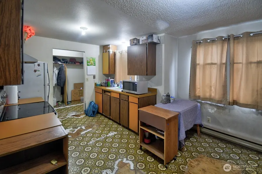 7640 Mesplay Avenue Se, Lacey, WA 98503 - Image #2