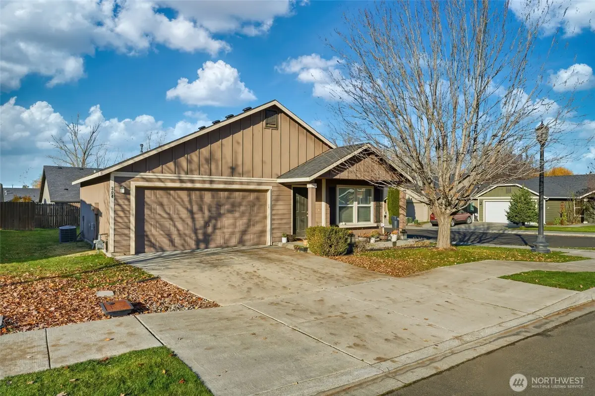 304 SW Homestead Avenue, College Place, WA 99324 - Image #1