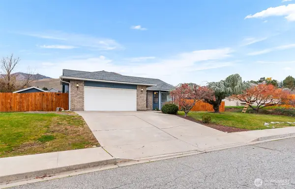 520 Cedar Wood Lane, Wenatchee, WA 98801