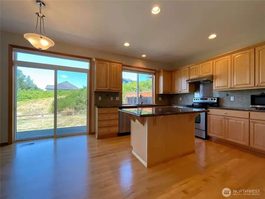 1118 S 36th Street, Renton, WA 98055 - Image #2