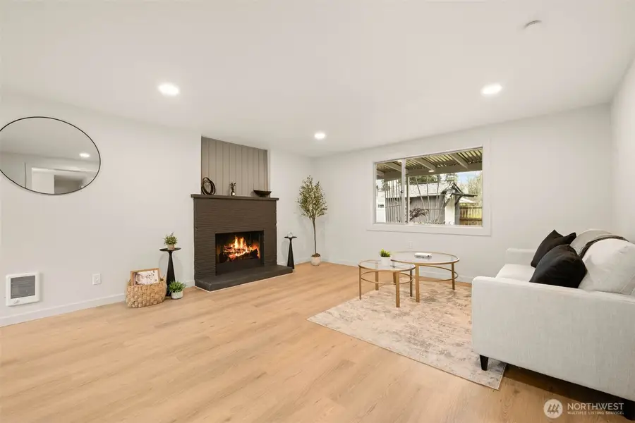 6004 225th Place Sw, Mountlake Terrace, WA 98043 - Image #2