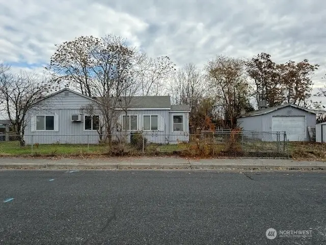 804 S Burress Avenue, Moses Lake, WA 98837 - Image #1