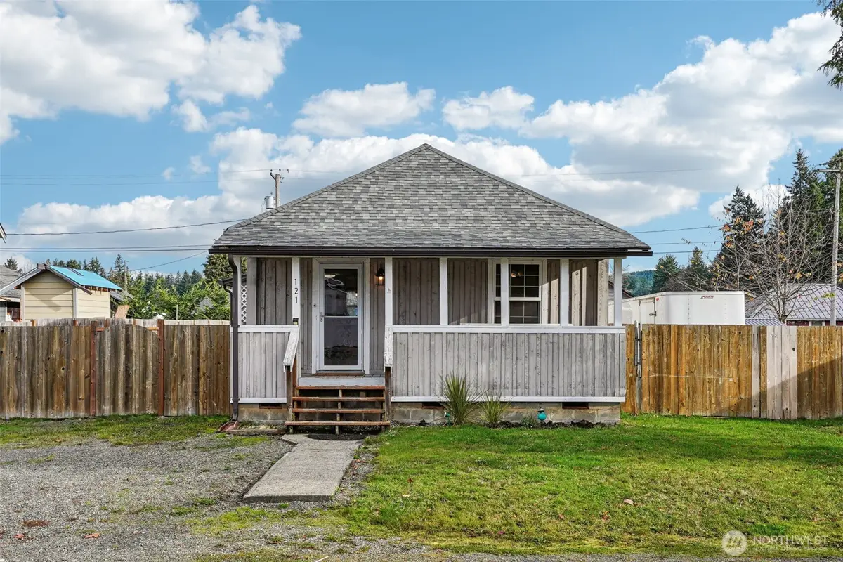 121 3rd Street Nw, Carbonado, WA 98323 - Image #1