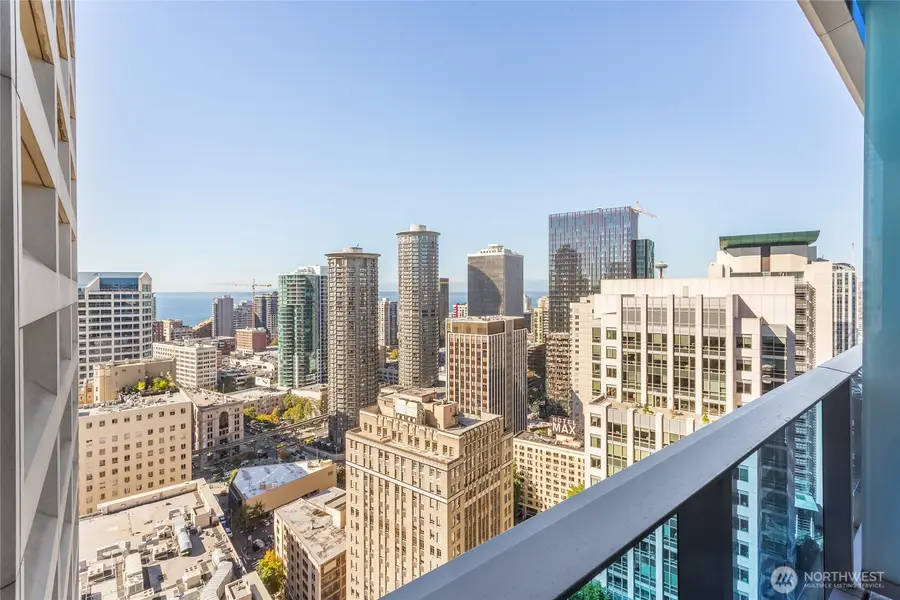 737 Olive Way #2709, Seattle, WA 98101 - Image #2