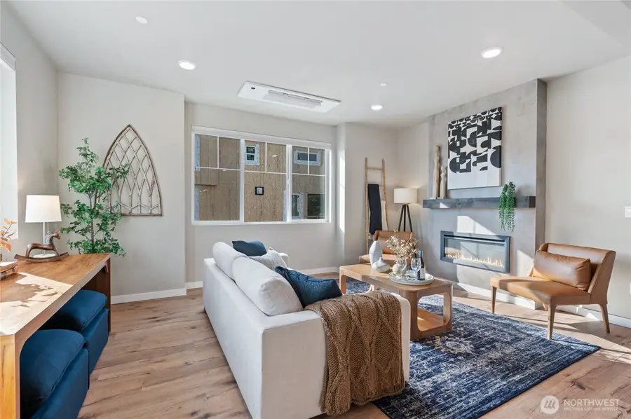 14424 Madison Way #E1, Lynnwood, WA 98087 - Image #3