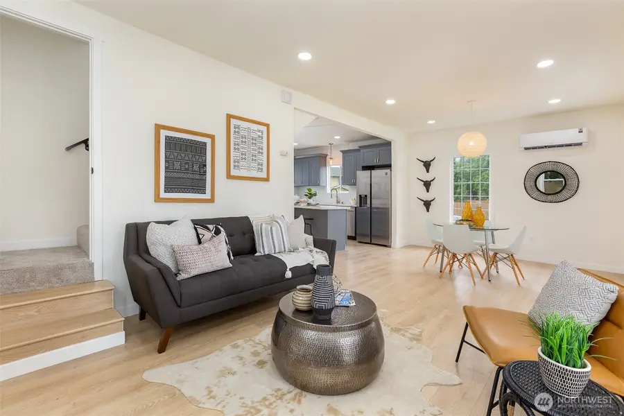 8416 Duncan Avenue S, Seattle, WA 98118 - Image #3