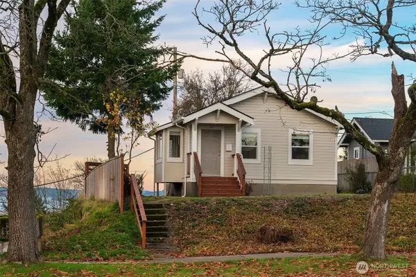 403 E Wright Avenue, Tacoma, WA 98404