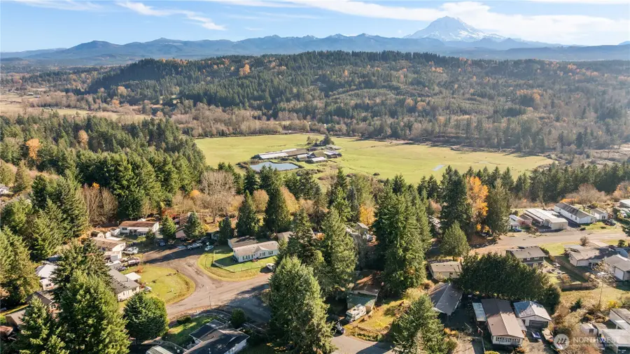 13405 Cedar Court E, Bonney Lake, WA 98391 - Image #2