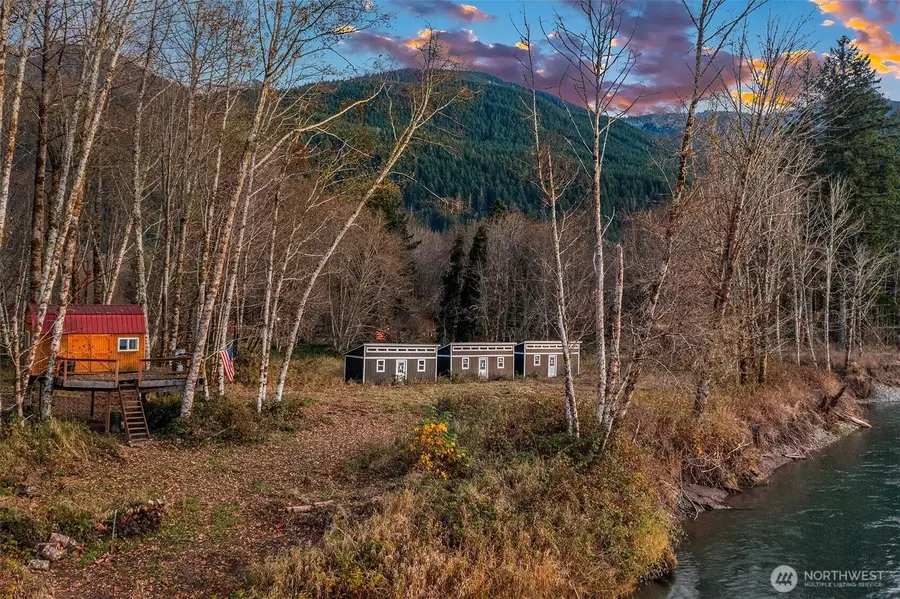 250 Cedar Grove Road, Randle, WA 98377 - Image #2