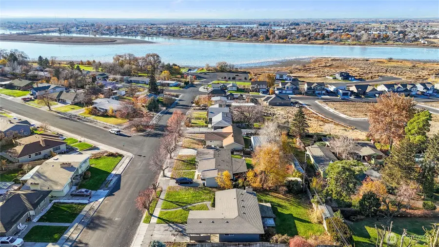 110 W Linden Avenue, Moses Lake, WA 98837 - Image #2