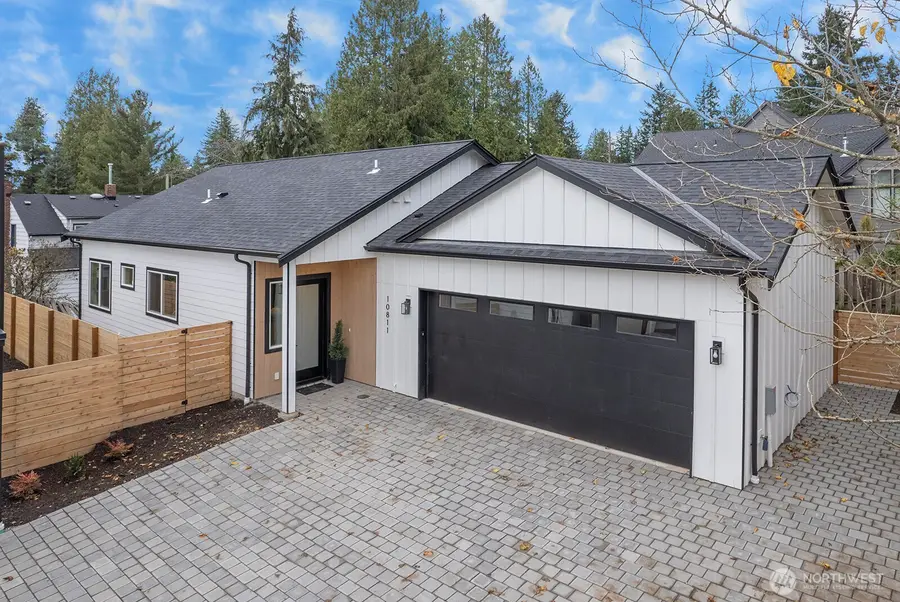 10811 24th Avenue Ne, Seattle, WA 98125 - Image #3