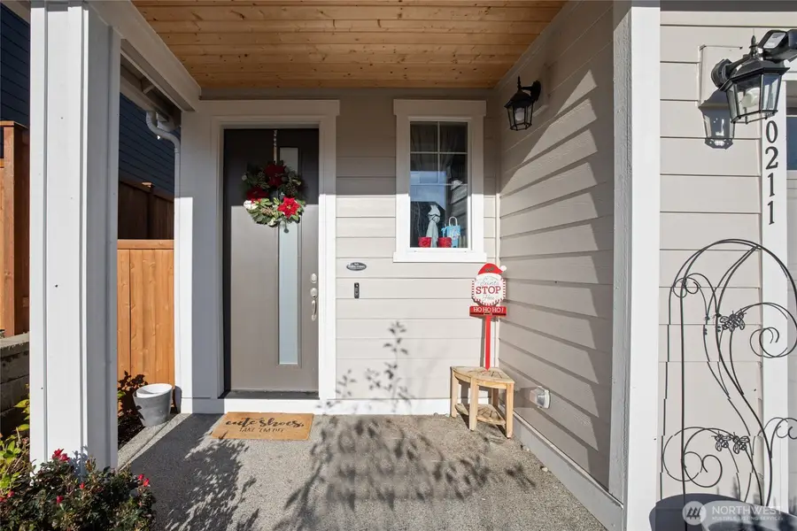 10211 Ramble Drive Nw, Bremerton, WA 98311 - Image #2