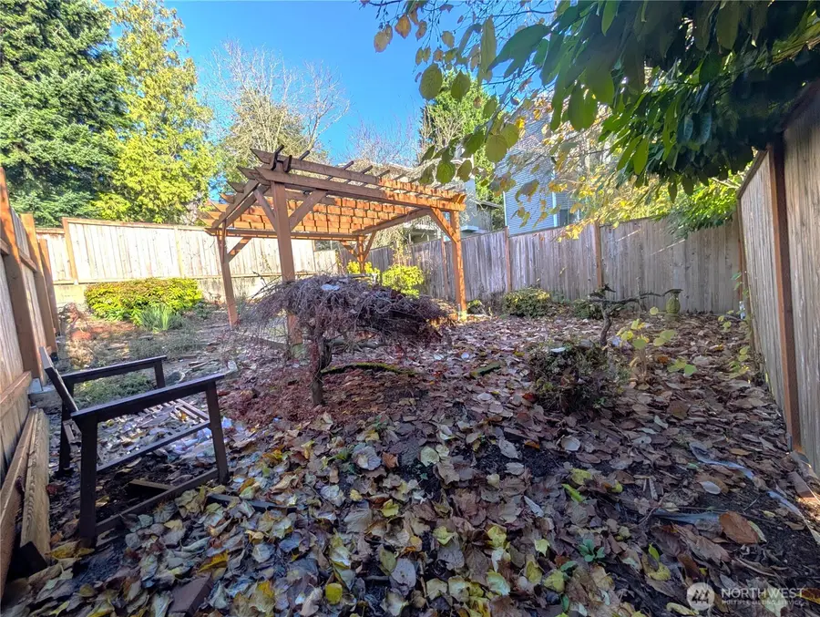 8516 Wallingford Avenue N, Seattle, WA 98103 - Image #3