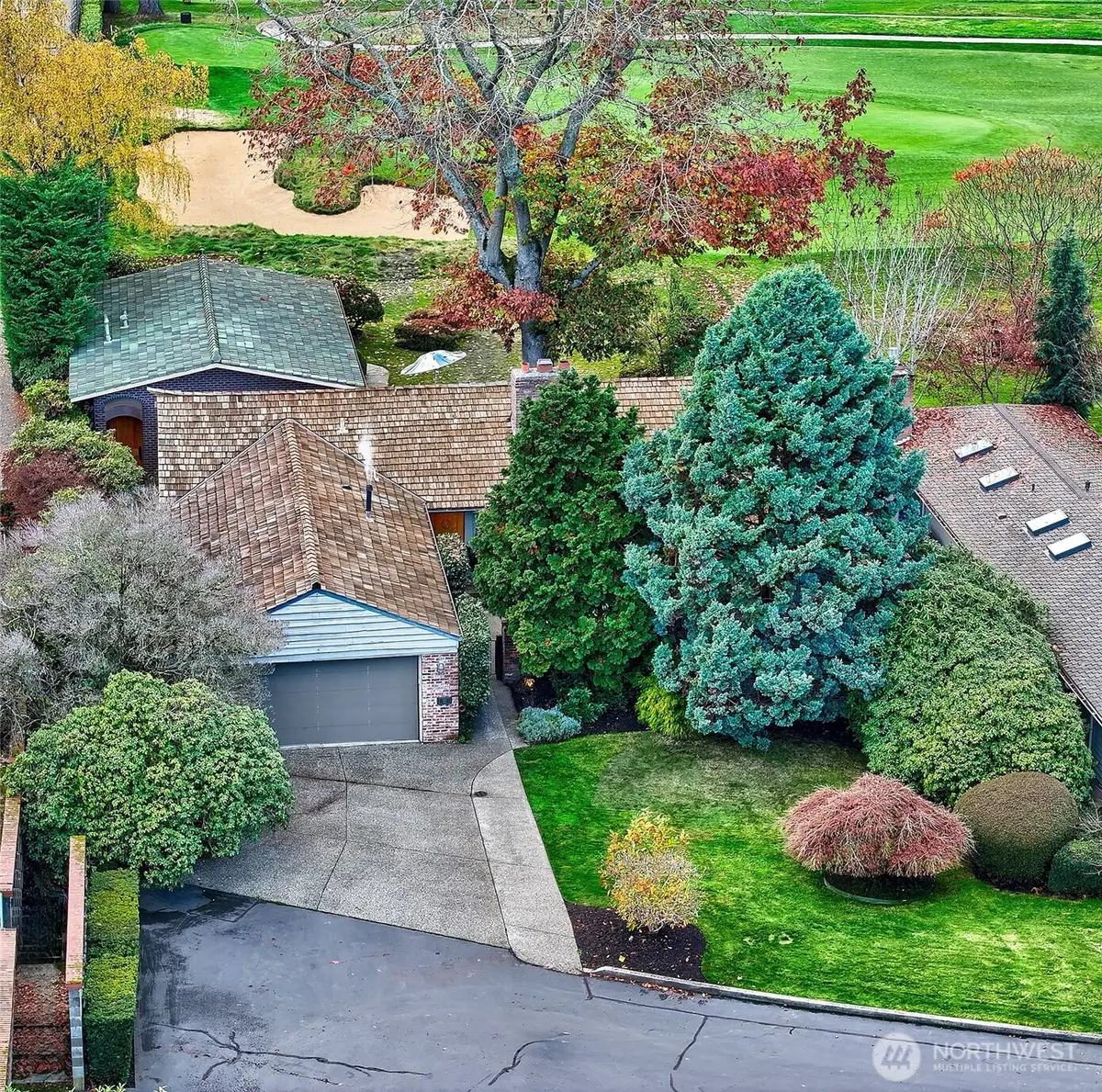 7503 Fairway Drive Ne, Seattle, WA 98115 - Image #1