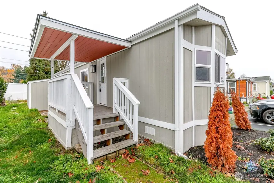 210 37th St Se #35, Auburn, WA 98002 - Image #2