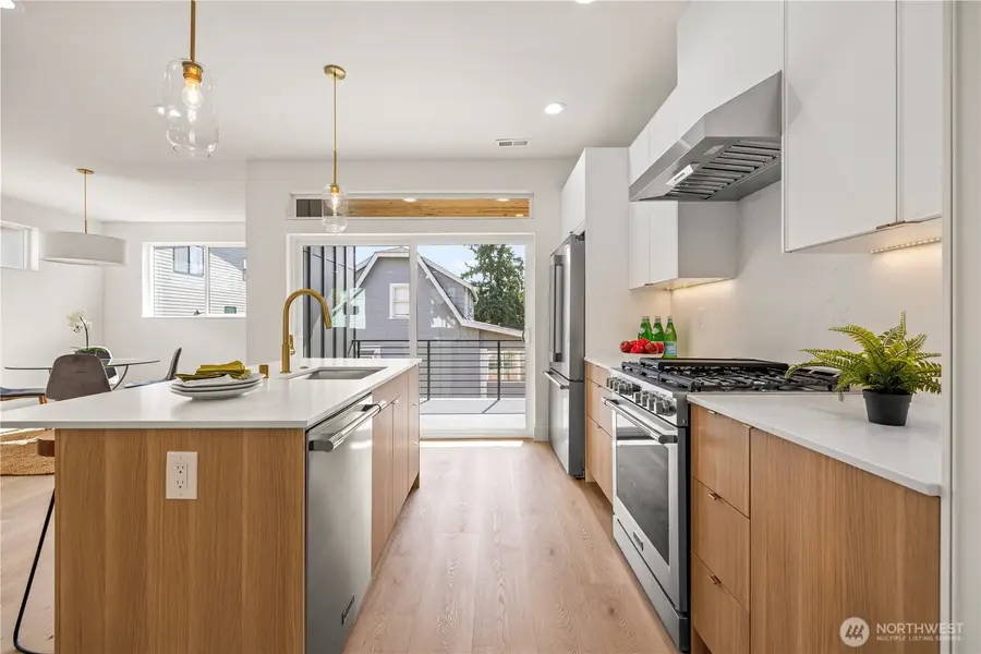 6732 21st Avenue Sw, Seattle, WA 98106 - Image #3