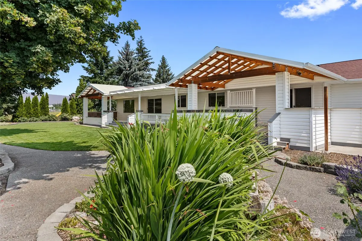 5252 Us 12, Yakima, WA 98908 - Image #1