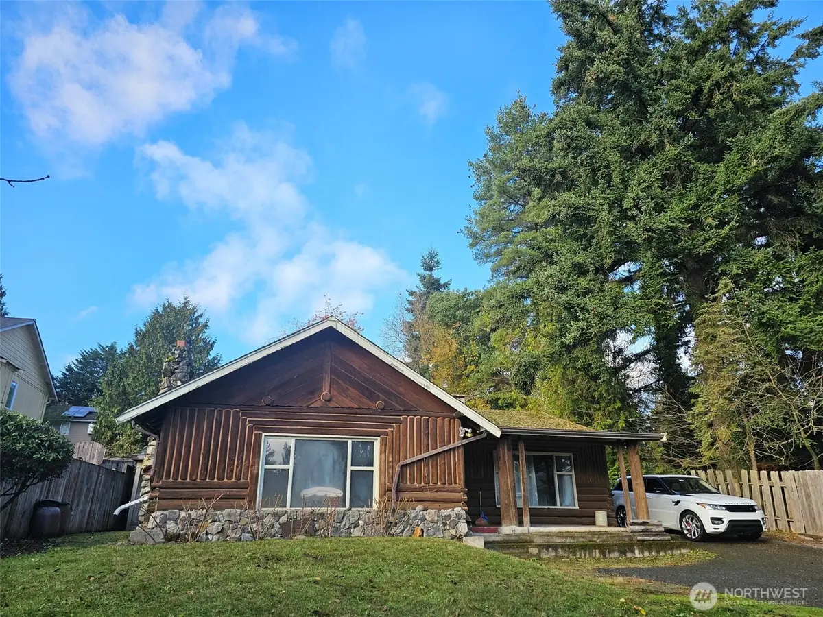 17129 10th Ne, Shoreline, WA 98155 - Image #1