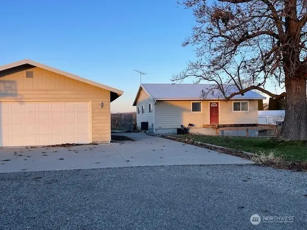 64 Lakeview Way, Brewster, WA 98812