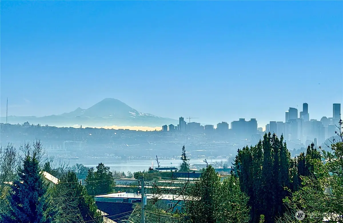 4416 Francis Avenue N #B, Seattle, WA 98103 - #1