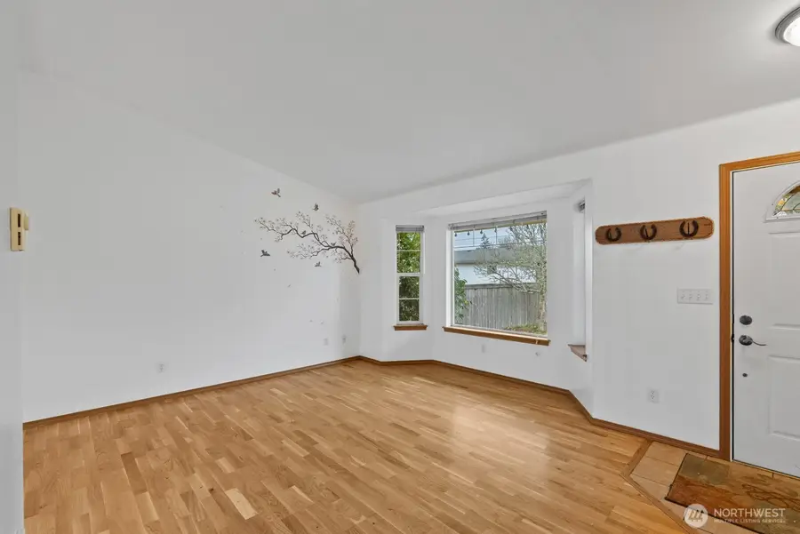 215 James Street S, Roy, WA 98580 - Image #3