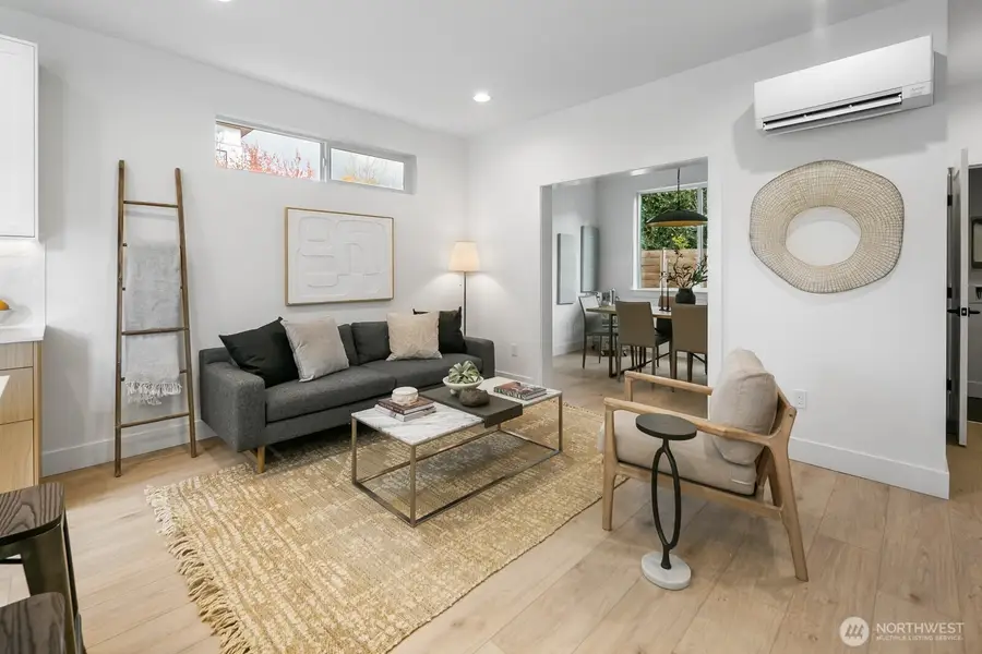 320 N 84th Street, Seattle, WA 98103 - Image #2