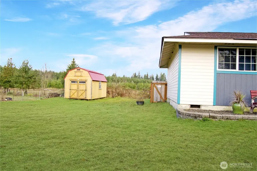 393 Flora Place, Forks, WA 98331 - Image #3