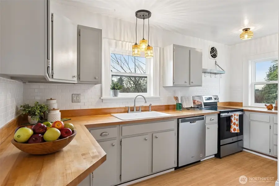 408 Rogers Street Sw, Olympia, WA 98502 - Image #3