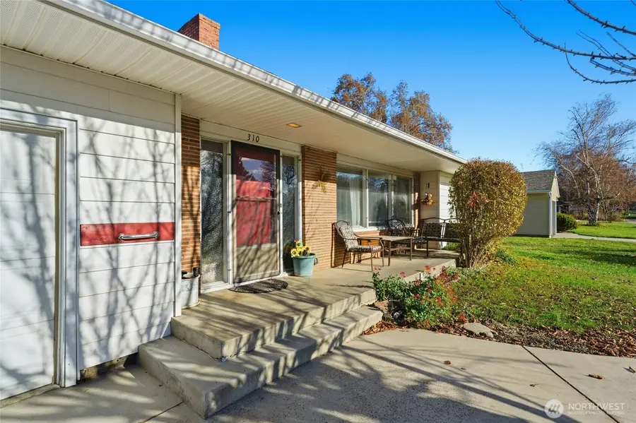 310 W 5th Street, Waitsburg, WA 99361 - Image #2