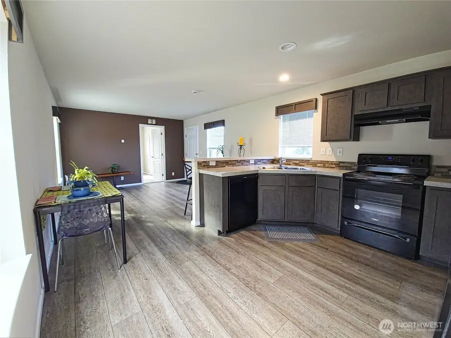 1303 30th Street #21, Seaview, WA 98624 - Image #2