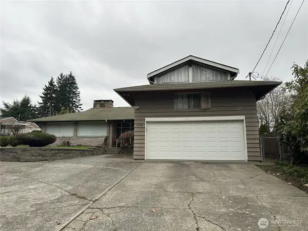 16545 Des Moines Memorial Drive S, Burien, WA 98148