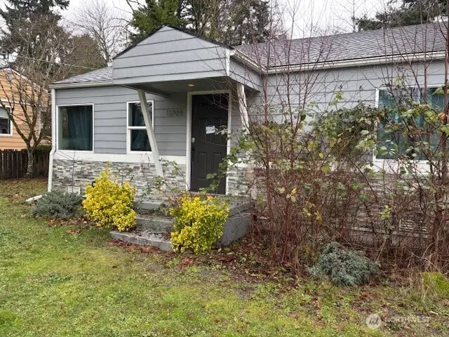 11704 40th Avenue Ne, Seattle, WA 98125 - Image #1