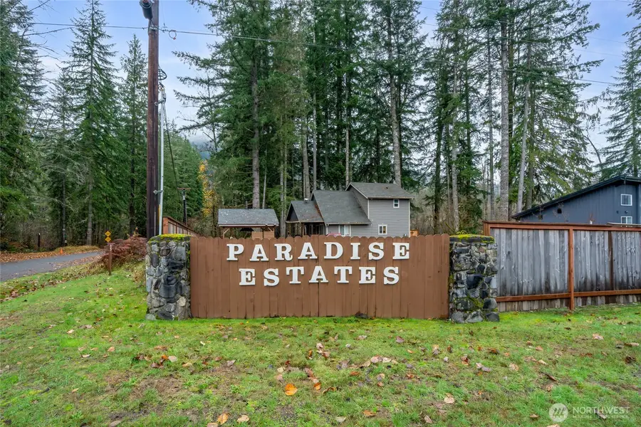 318 Paradise Drive, Ashford, WA 98328 - Image #3