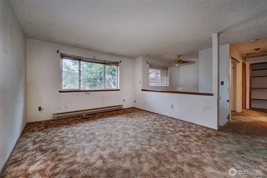 27056 Wagner Circle Ne, Kingston, WA 98346 - Image #3