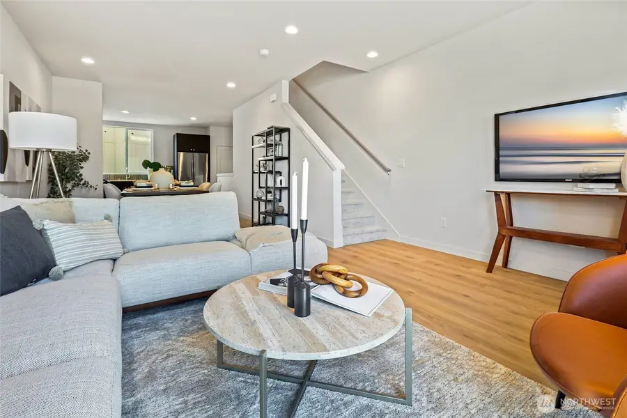 9721 6th Avenue Nw, Seattle, WA 98117 - Image #2