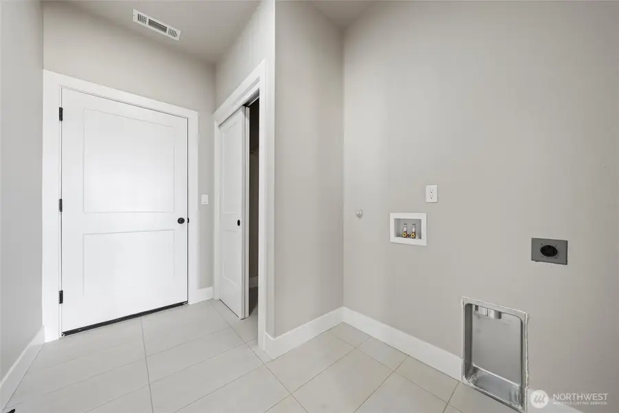 704 N Street Ne, Quincy, WA 98848 - #2