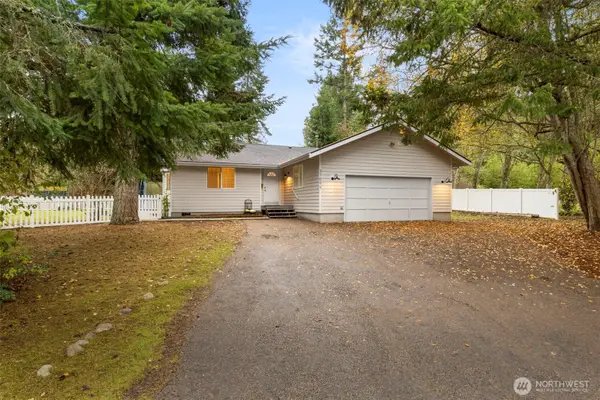 37099 Cypress Drive Ne, Hansville, WA 98340