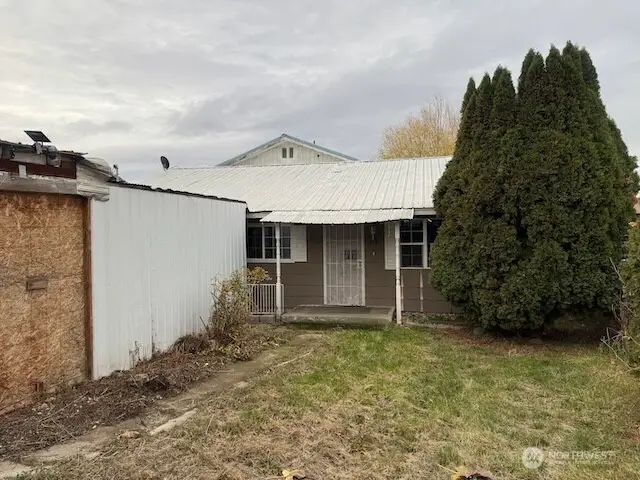 314 Liberty Avenue, Granger, WA 98932 - Image #2