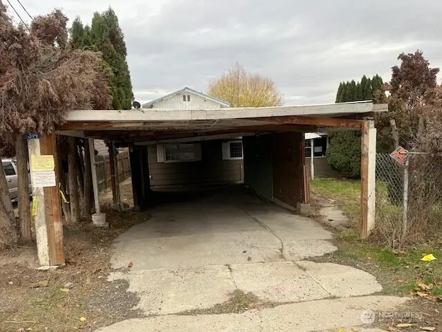 314 Liberty Avenue, Granger, WA 98932 - Image #3