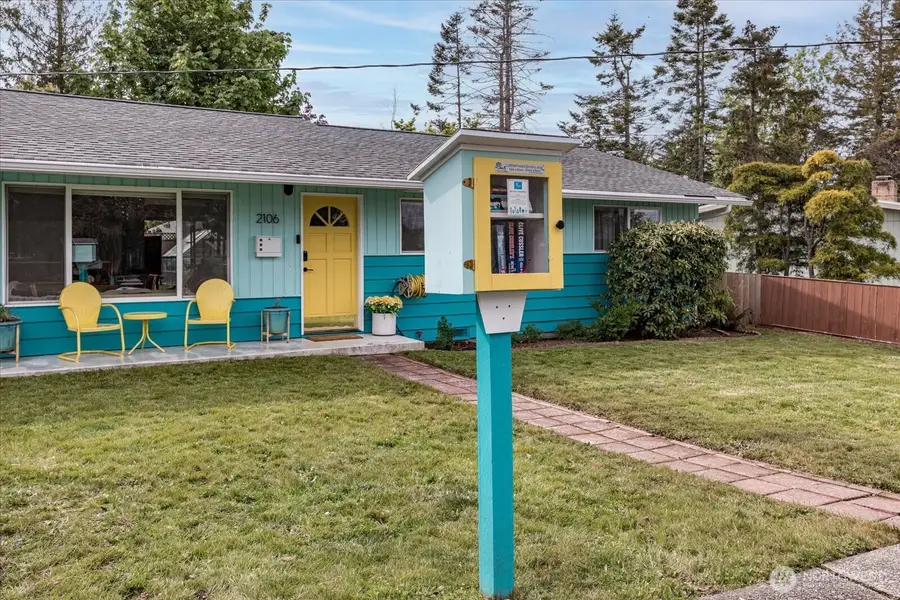 2106 E Avenue, Anacortes, WA 98221 - Image #2