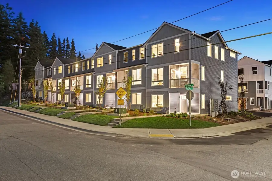 7025 Rainier Drive #E, Everett, WA 98203 - Image #2