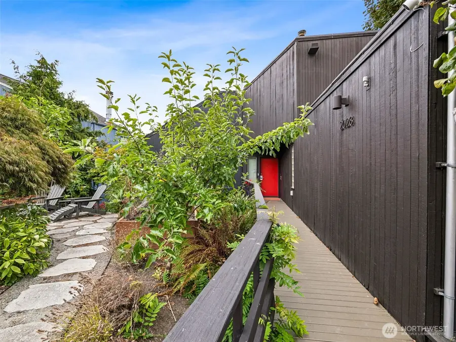 2028 34th Avenue S, Seattle, WA 98144 - Image #2