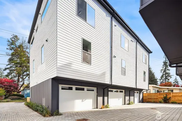 18013 2nd Avenue Ne #A, Shoreline, WA 98155