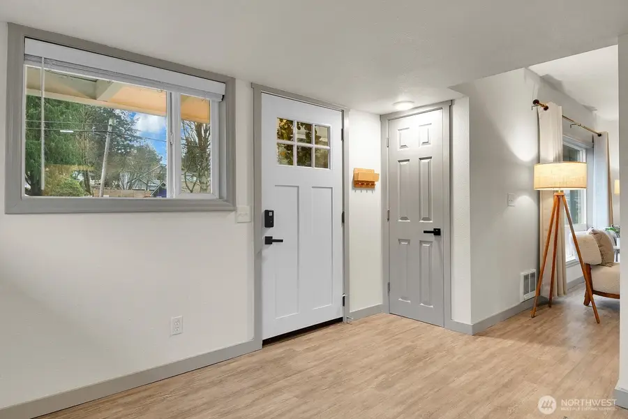 1021 Walnut Street, Edmonds, WA 98020 - Image #2