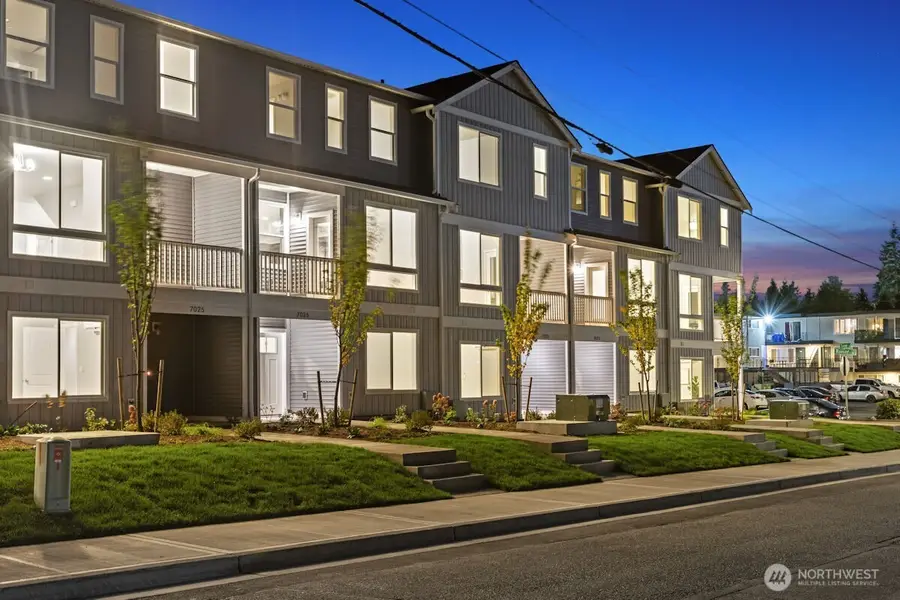 7027 Rainier Drive #G, Everett, WA 98203 - Image #2