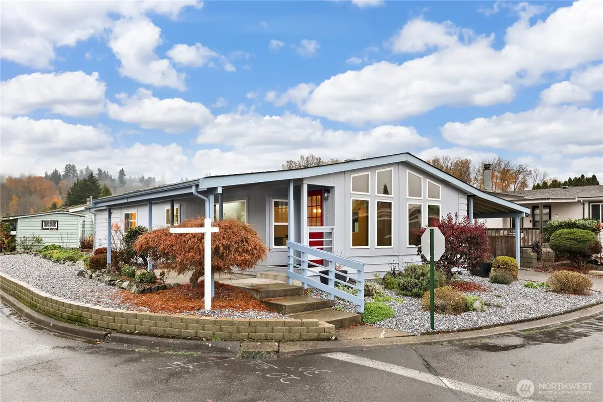 1402 22nd Street Ne #402, Auburn, WA 98002 - Image #1